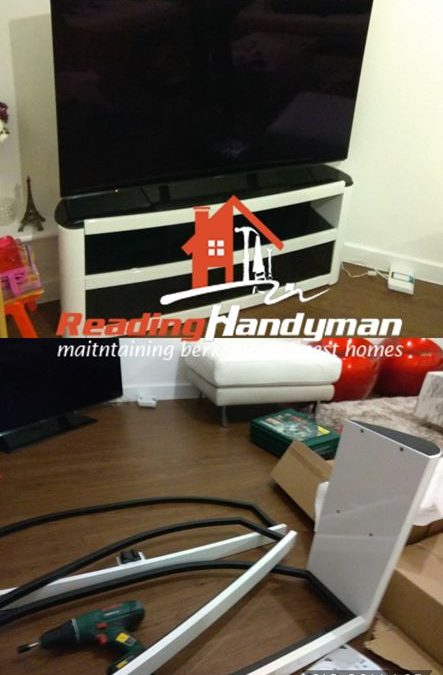 Premium TV stand flat pack assembly